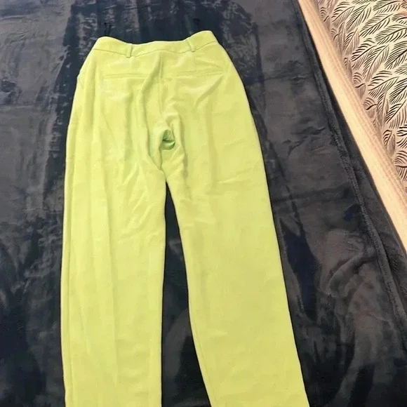 River Island Pleated Tapered Trousers LIME green, Size 4 US / 8 UK, women’s - Picture 9 of 9